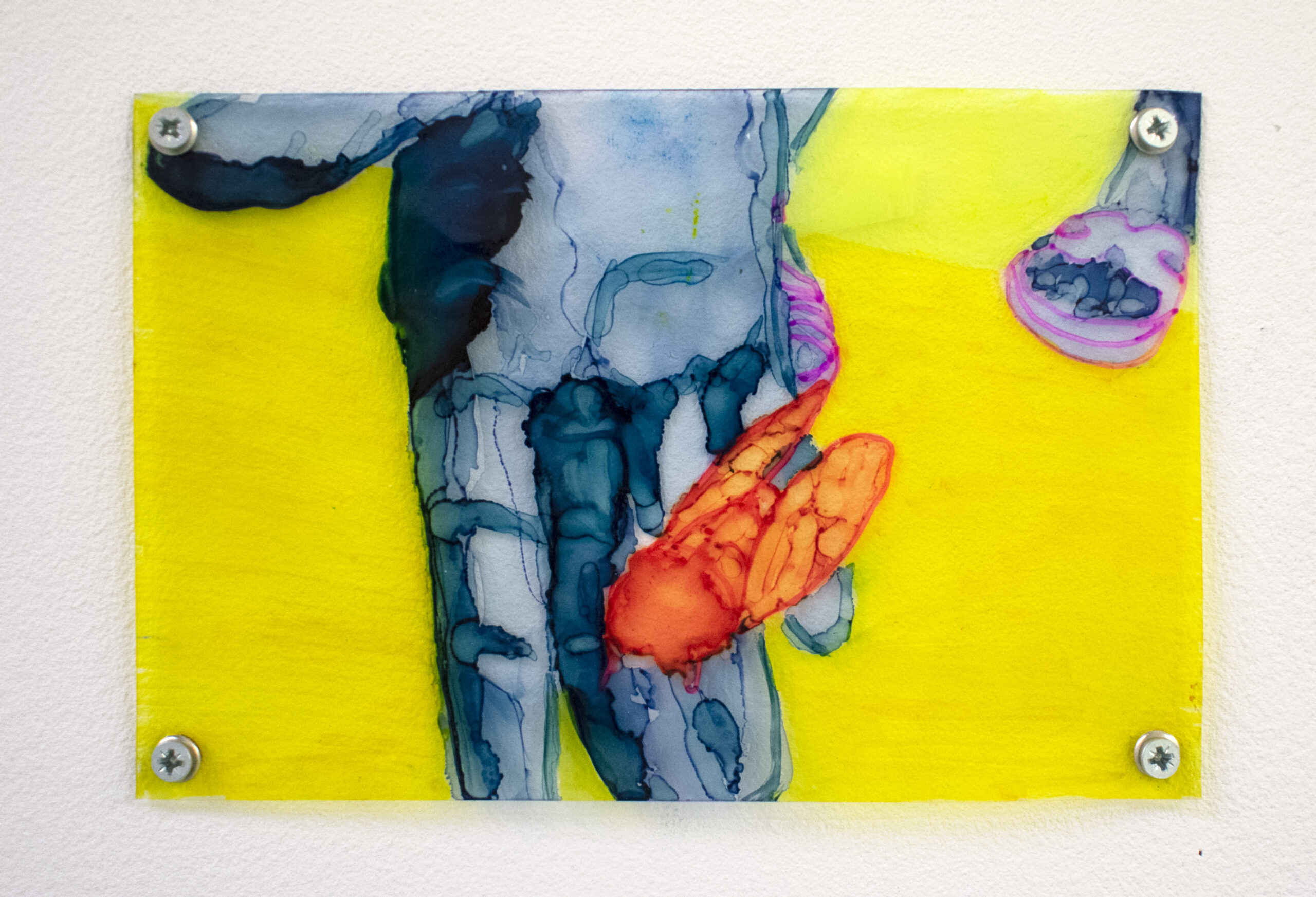 "Regarde, elle est morte !" , technique mixte sur plastique, 10x15cm, 2025